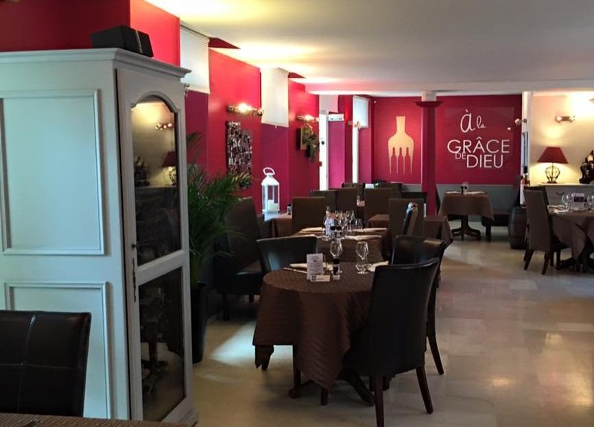 Hotel A La Grace De Dieu Brie-Comte-Robert Dış mekan fotoğraf
